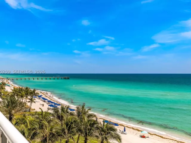 3-bedroom condo for sale in Sunny Isles Beach - 16001 Collins Ave 1201 - MondialRealty