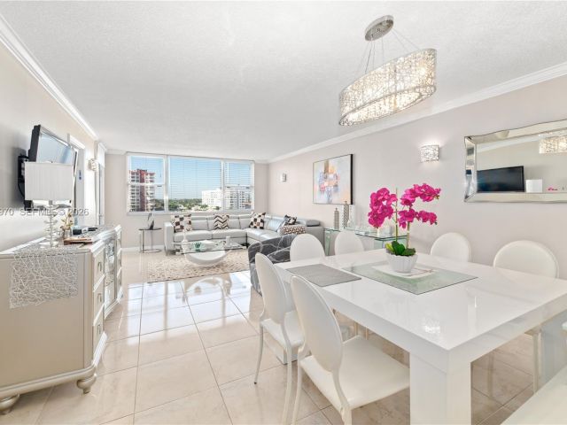 Apartment for rent  Unit #618 - photo 7428353