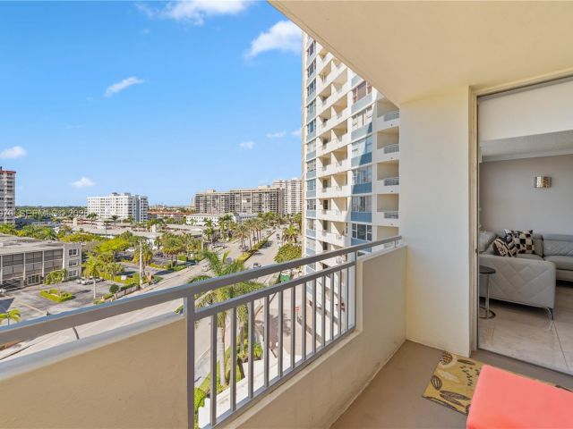 Apartment for rent  Unit #618 - photo 7428366