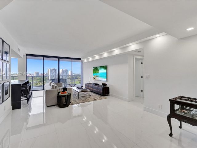 Apartment for rent  Unit #1503 - photo 7413415