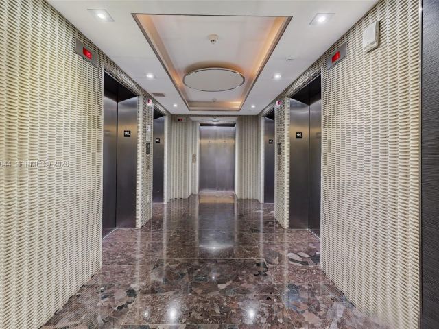 Apartment for rent  Unit #3805 - photo 7369025