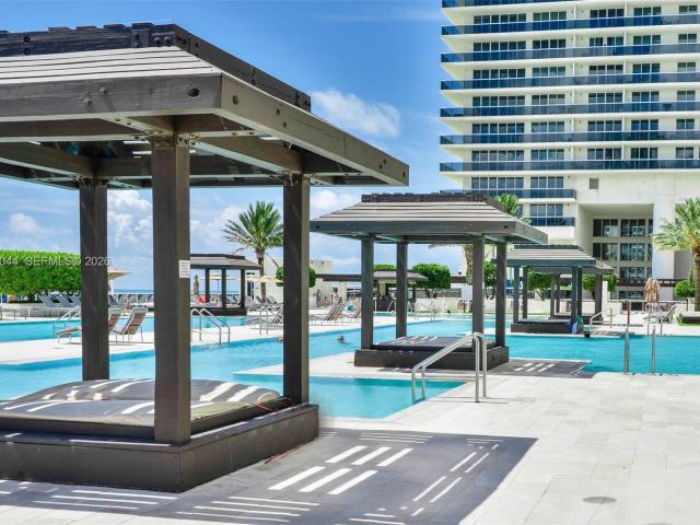 Apartment for rent  Unit #3805 - photo 7369028