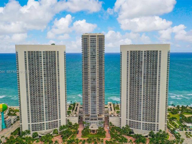 Apartment for rent  Unit #3805 - photo 7369033