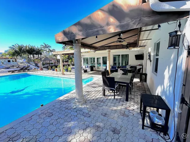 Home for rent at 13000 Coronado Ln - photo 7390776