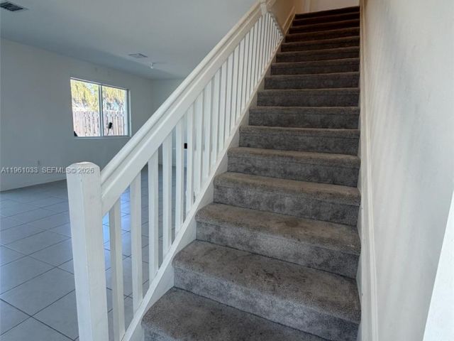 4-bedroom home for rent in Homestead - 679 SE 13th St Cir 679 - MondialRealty