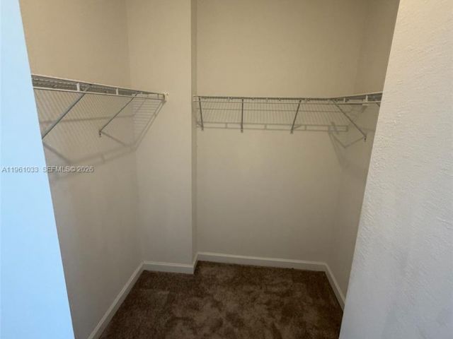 4-bedroom home for rent in Homestead - 679 SE 13th St Cir 679 - MondialRealty