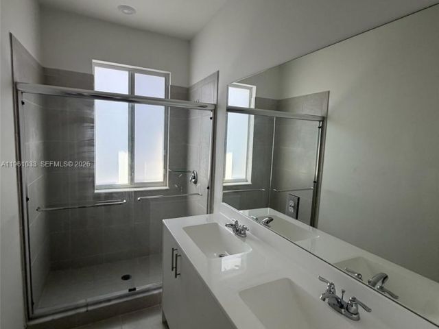 4-bedroom home for rent in Homestead - 679 SE 13th St Cir 679 - MondialRealty