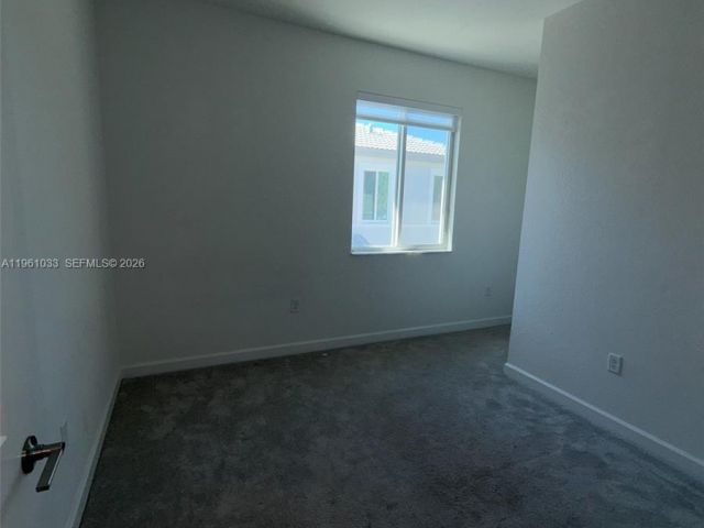 4-bedroom home for rent in Homestead - 679 SE 13th St Cir 679 - MondialRealty