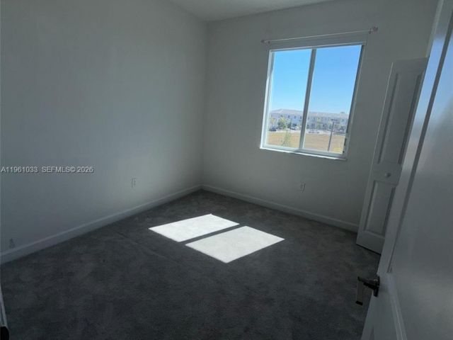 4-bedroom home for rent in Homestead - 679 SE 13th St Cir 679 - MondialRealty