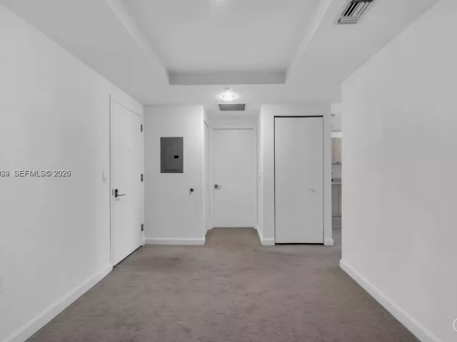 1-bedroom condo for sale in Miami - 45 SW 9th St 2204 - MondialRealty