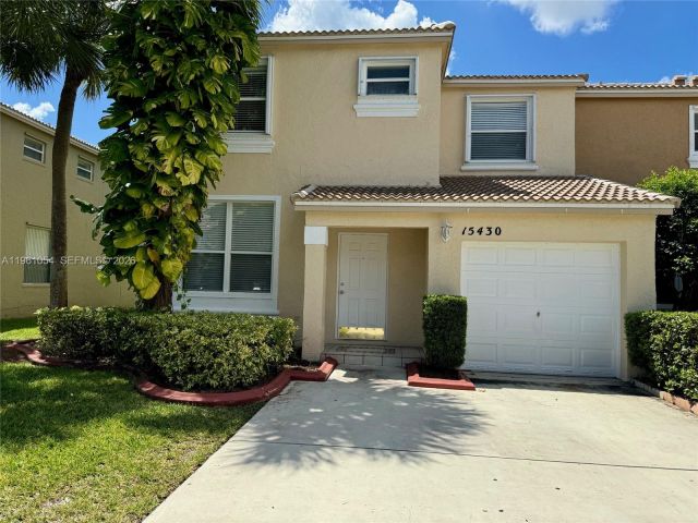 3-bedroom home for rent in Pembroke Pines - 15430 NW 12th Ct 0 - MondialRealty