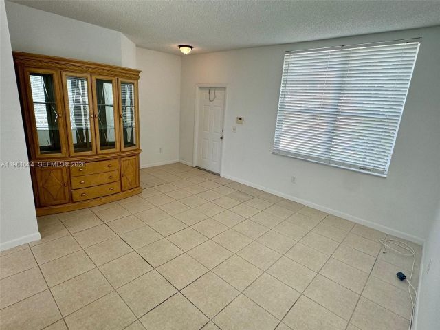 3-bedroom home for rent in Pembroke Pines - 15430 NW 12th Ct 0 - MondialRealty