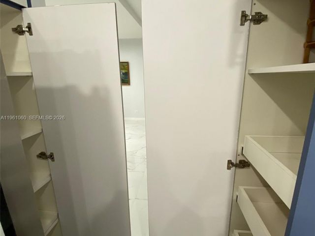 Apartment for rent  Unit # - photo 7483782