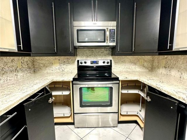 1-bedroom condo for sale in Hallandale Beach - 1904 S Ocean Dr 701 - MondialRealty