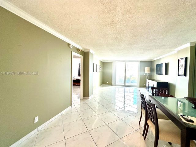 1-bedroom condo for sale in Hallandale Beach - 1904 S Ocean Dr 701 - MondialRealty