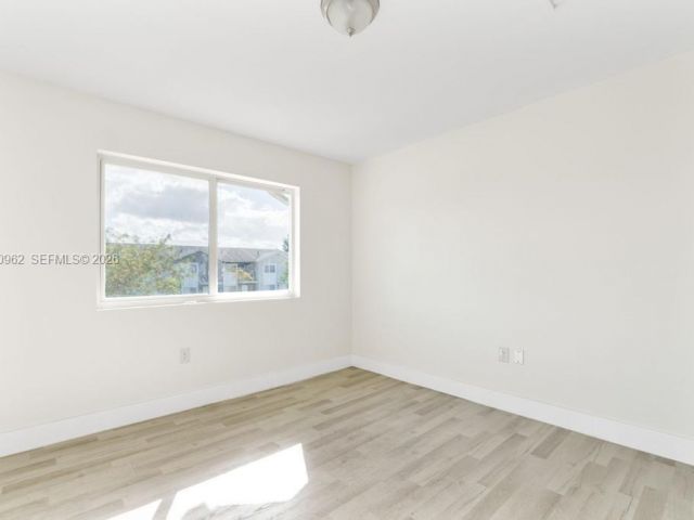 3-bedroom home for rent in Miami Gardens - 2767 NW 191st Ter 0 - MondialRealty