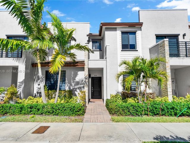 3-bedroom home for rent in Miami - 859 NE 211th St - MondialRealty