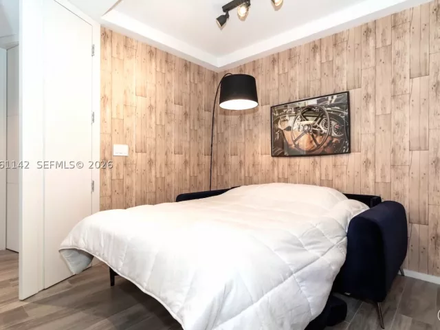 1-bedroom condo for sale in Miami - 801 S Miami Ave 3803 - MondialRealty