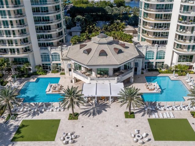 Apartment for sale  Unit #1001 - photo 7372090