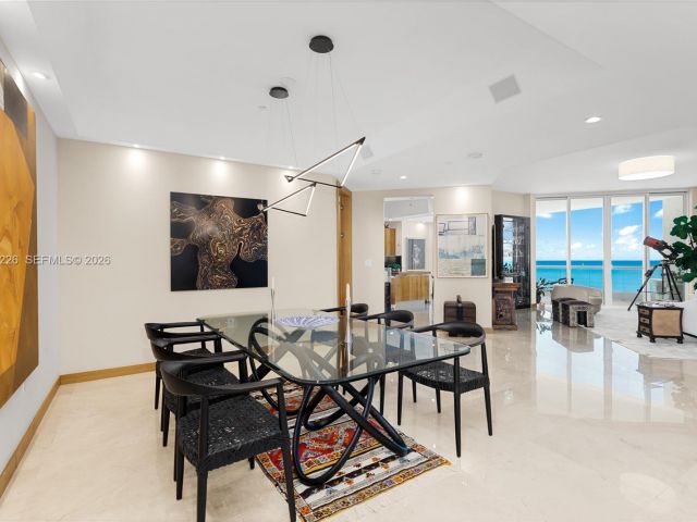 Apartment for sale  Unit #1001 - photo 7372101