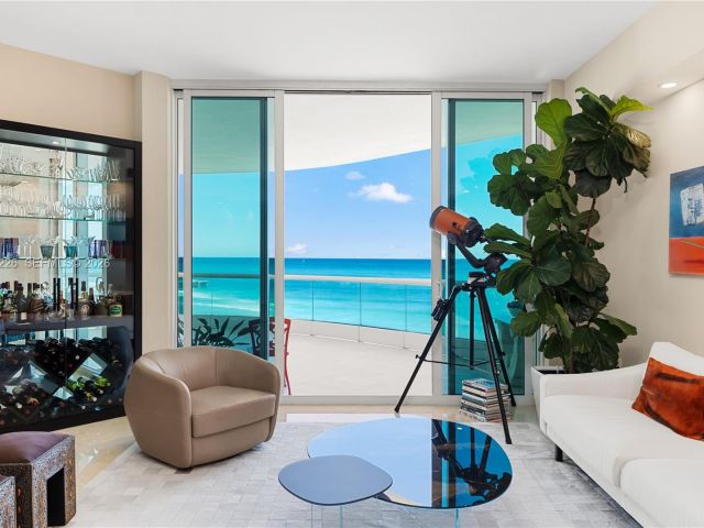 Apartment for sale  Unit #1001 - photo 7372107