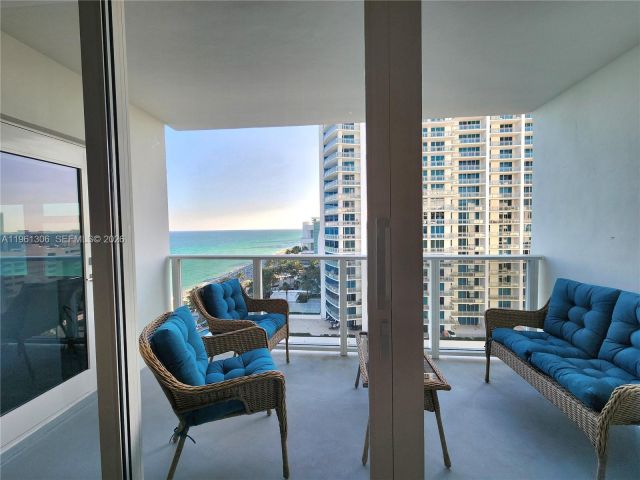 Apartment for rent  Unit #1215 - photo 7372480