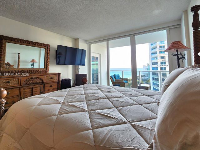 Apartment for rent  Unit #1215 - photo 7372481