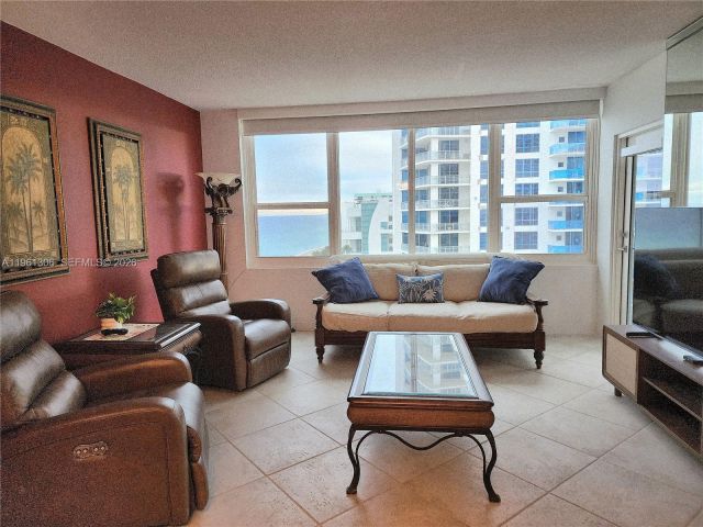 Apartment for rent  Unit #1215 - photo 7372490