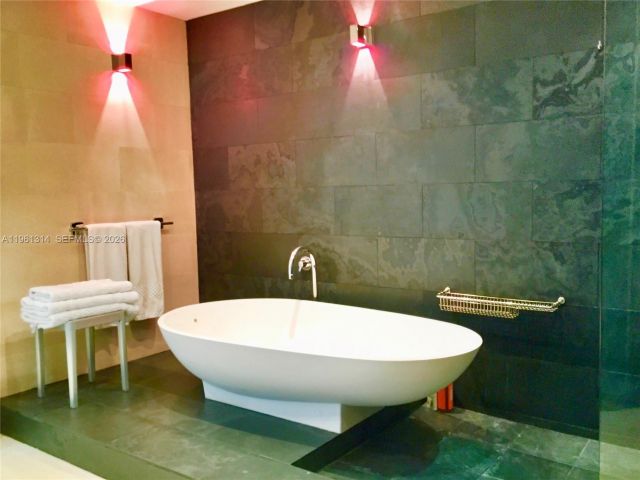 Apartment for rent  Unit #604 - photo 7374876