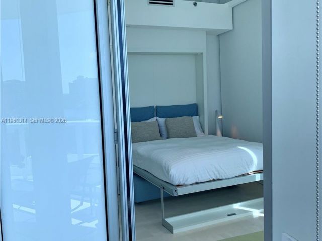 Apartment for rent  Unit #604 - photo 7374879