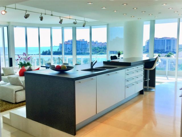 Apartment for rent  Unit #604 - photo 7374888