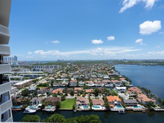 Apartment for rent  Unit #2812 - photo 7375629