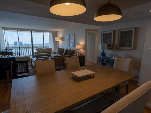 Apartment for rent  Unit #2812 - photo 7375639