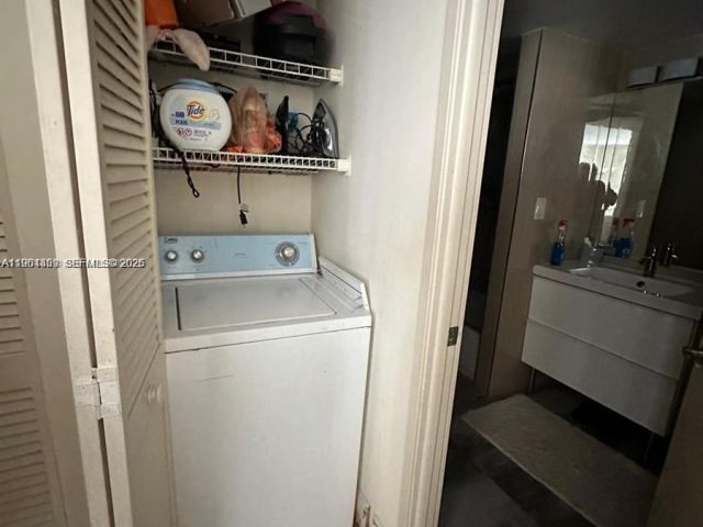 Apartment for sale  Unit #2202 - photo 7375881