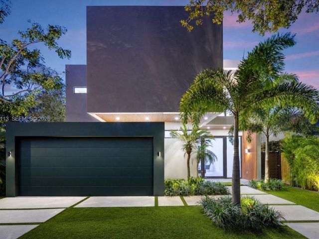 Home for sale at 441 NW 44th St - photo 7446341