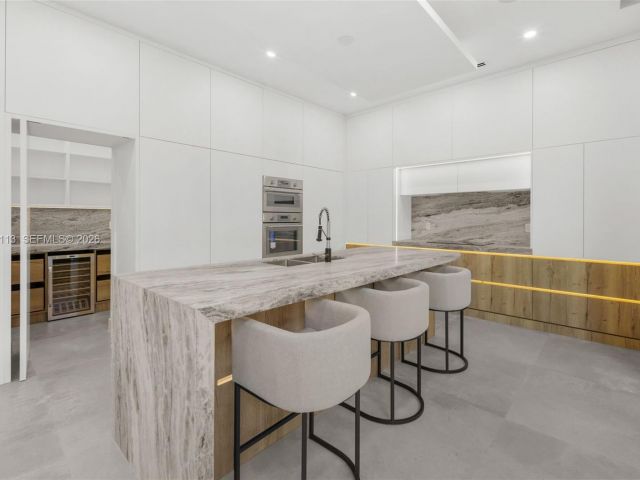 Home for sale at 441 NW 44th St - photo 7446351