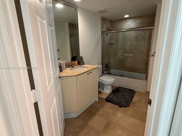 2-bedroom condo for rent in Hallandale Beach - 1745 E Hallandale Beach Blvd 507W - MondialRealty