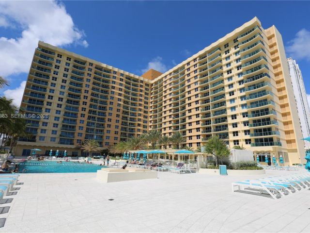 Apartment for sale  Unit #1617 - photo 7382898