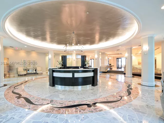 1-bedroom condo for sale in Hollywood - 2501 S Ocean Dr 1617 - MondialRealty