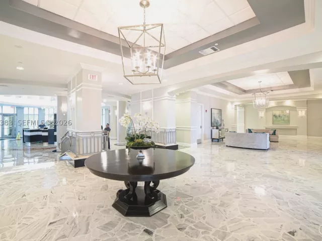 1-bedroom condo for sale in Hollywood - 2501 S Ocean Dr 1617 - MondialRealty