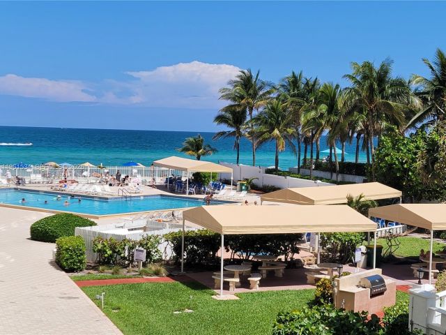 Apartment for sale  Unit #218 - photo 7435561