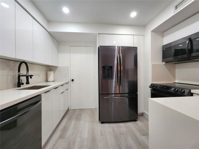 Apartment for sale  Unit #218 - photo 7435568