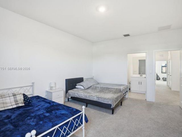 Home for rent at 816 NW 3rd Ter 818 - photo 7478181