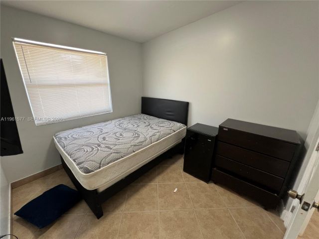 Home for rent at 1885 NE 53rd St - photo 7384244