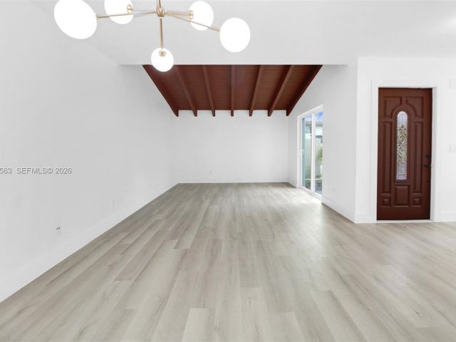 3-bedroom home for rent in Miami - 10921 SW 70th Ter 10921 - MondialRealty