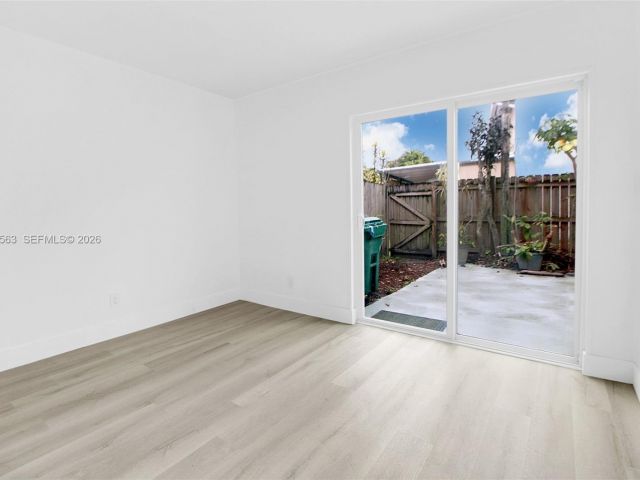 3-bedroom home for rent in Miami - 10921 SW 70th Ter 10921 - MondialRealty