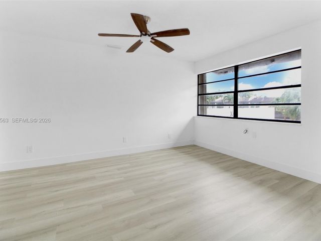 3-bedroom home for rent in Miami - 10921 SW 70th Ter 10921 - MondialRealty