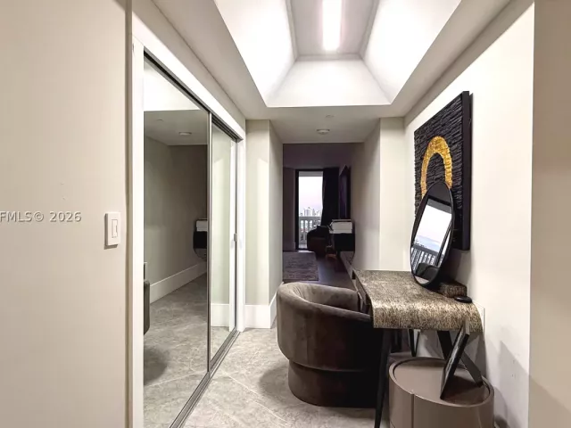 3-bedroom condo for sale in Aventura - 2000 Island Blvd 2404 - MondialRealty