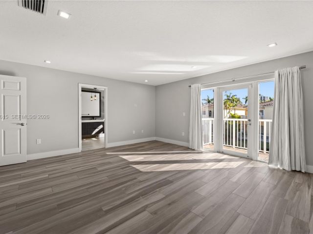 Home for rent at 3110 NE 210th Ter - photo 7386955