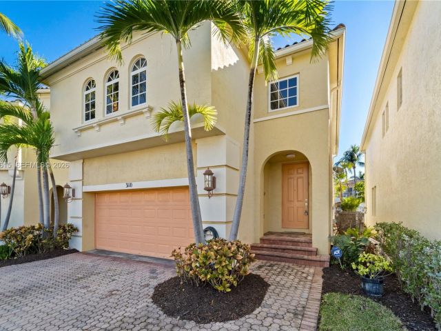 Home for rent at 3110 NE 210th Ter - photo 7386959